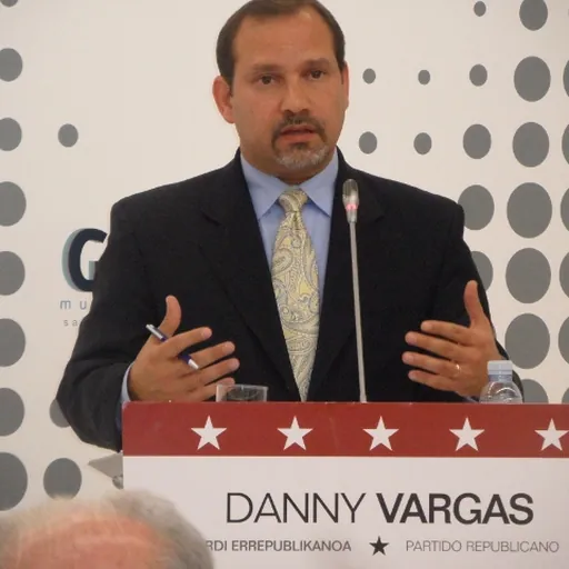 Portrait of Raul Danny Vargas