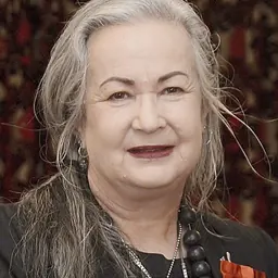 Portrait of Margi Robertson
