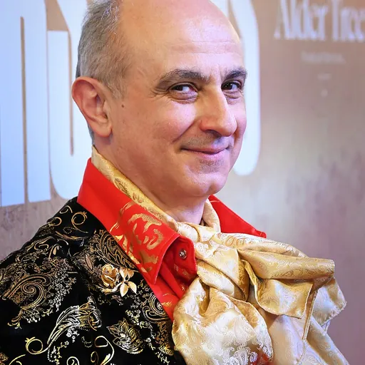 Portrait of Stephen DeRosa