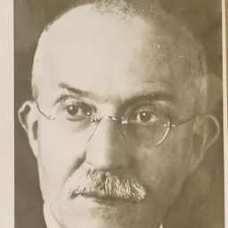 Portrait of Robert Knud Friedrich Pilger