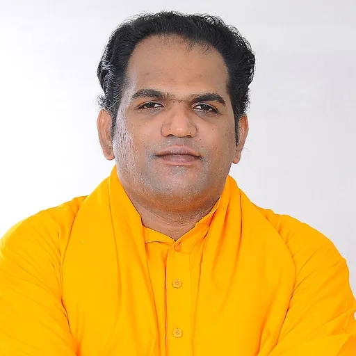 Portrait of Swami Gururethnam