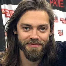 Portrait of Tom Payne