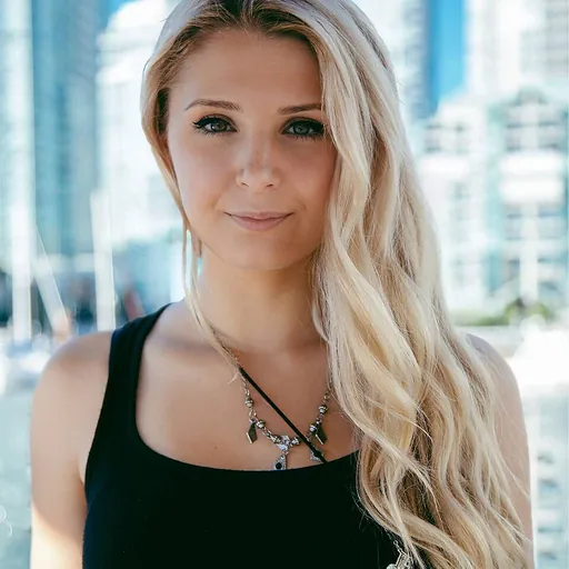 Portrait of Lauren Southern