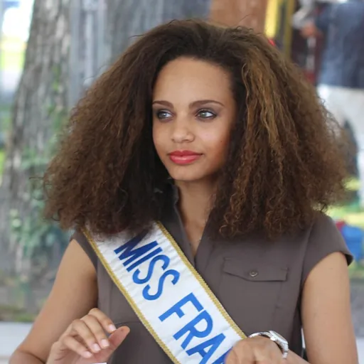 Portrait of Alicia Aylies