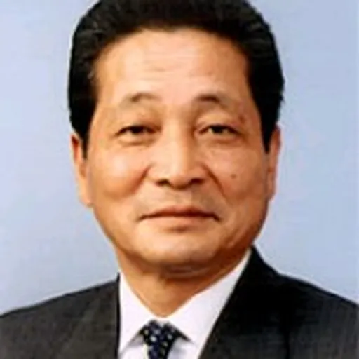 Portrait of Toshifumi Kosehira