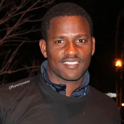 Portrait of Shavar Thomas