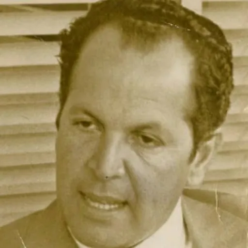 Portrait of César Muñoz