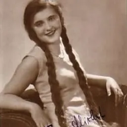 Portrait of Fee Malten