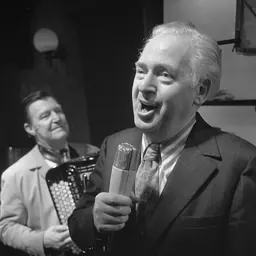 Portrait of Leo Fuld