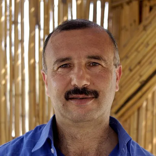 Portrait of Nader Al-Khateeb
