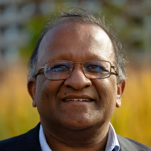 Portrait of Alan DeSousa