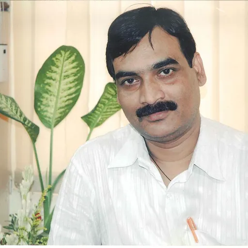 Portrait of Ravindra Prabhat
