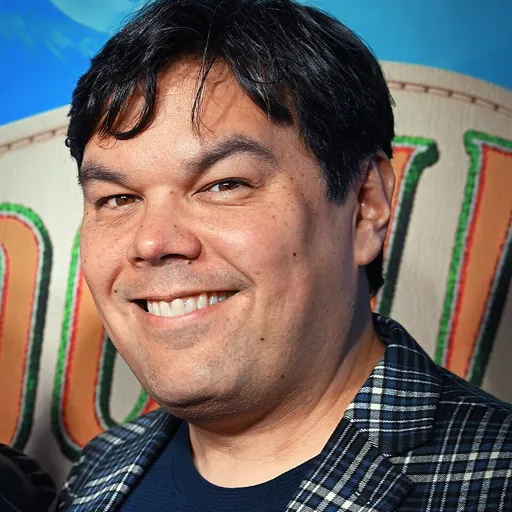 Portrait of Robert Lopez