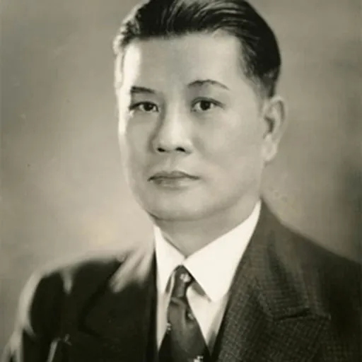 Portrait of Tom Y. Chan