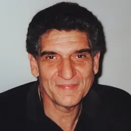 Portrait of Andreas Katsulas