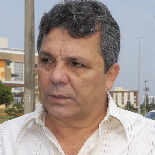 Portrait of Alberto Fraga