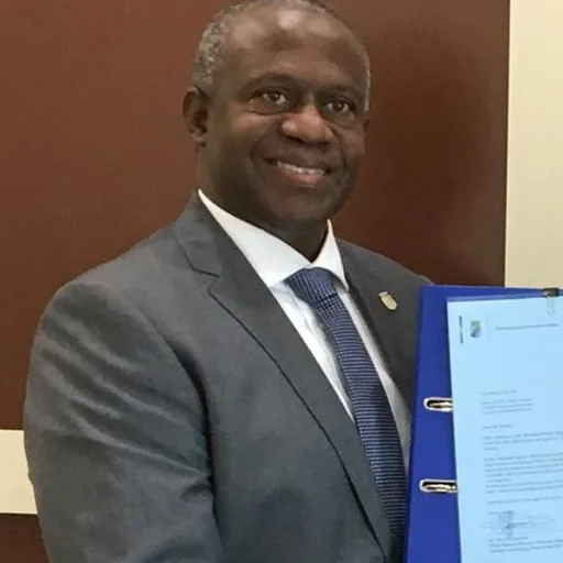 Portrait of Hensley Koeiman