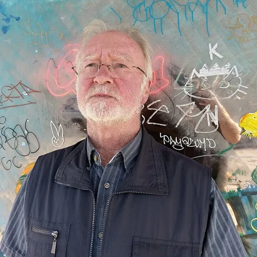 Portrait of Ian Elliot