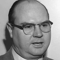 Portrait of Roy Brewer