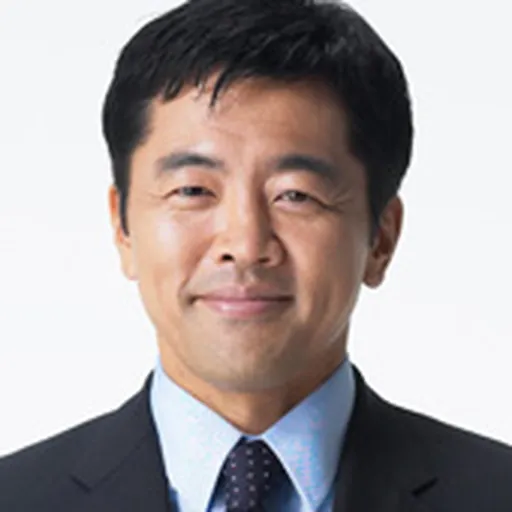 Portrait of Kenzo Fujisue