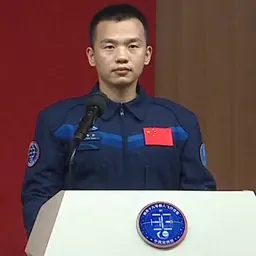 Portrait of Song Lingdong