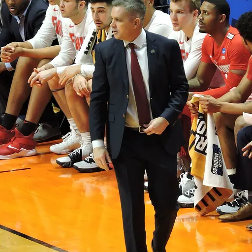 Portrait of Chris Holtmann