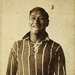 Portrait of Óscar González