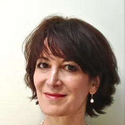Portrait of Jenni Russell