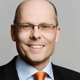 Portrait of Peter Beyer