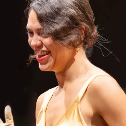 Portrait of Sabrina Bartlett