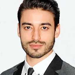 Portrait of Jade Hassouné