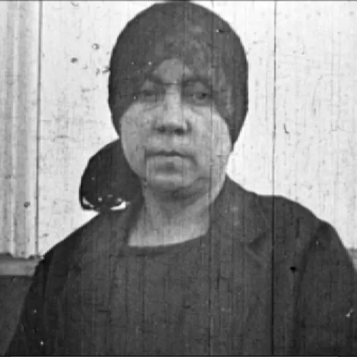 Portrait of Teresa Flores
