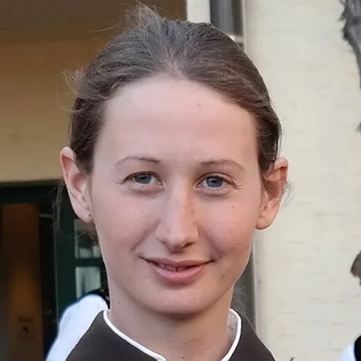 Portrait of Hannah Zeitlhofer