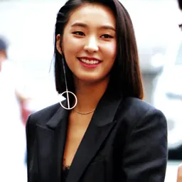 Portrait of Yoon Bo-ra