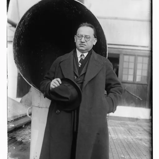 Portrait of Simon Bucharoff