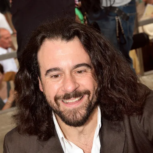 Portrait of Carlos Álvarez