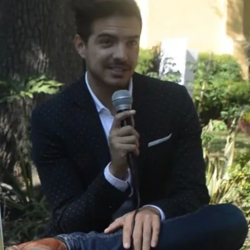 Portrait of Vadhir Derbez