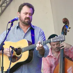 Portrait of Dan Tyminski