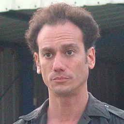 Portrait of Tomer Sharon