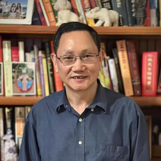 Portrait of Jizhong Zhou