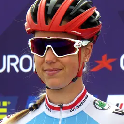Portrait of Elise Maes