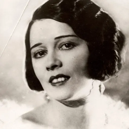 Portrait of Suzanne Bennett