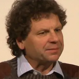 Portrait of Simon McKeon