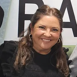 Portrait of Rebekah Elmaloglou