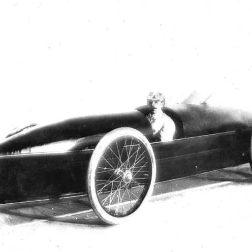 Portrait of Fred Marriott