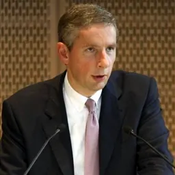 Portrait of Klaus Kleinfeld