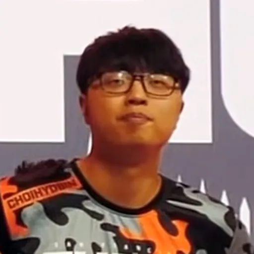 Portrait of ChoiHyoBin