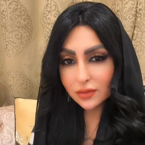 Portrait of Zainab Al Askari