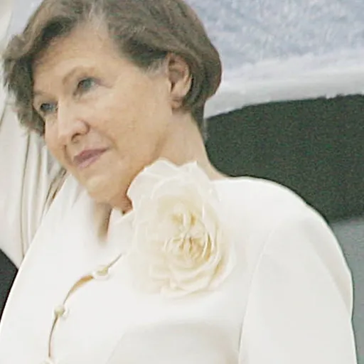 Portrait of Mariza Gomes