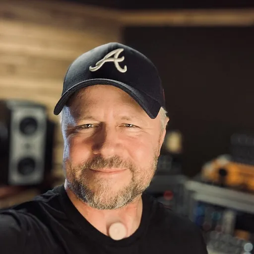 Portrait of Dan Hannon